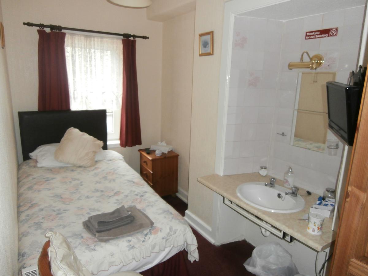 โมโนรีน เกสท์เฮาส์ Hotel กาลาชีลส์ ภายนอก รูปภาพ