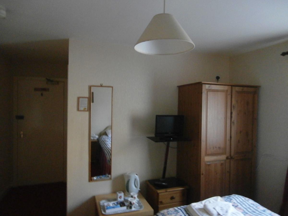 โมโนรีน เกสท์เฮาส์ Hotel กาลาชีลส์ ภายนอก รูปภาพ